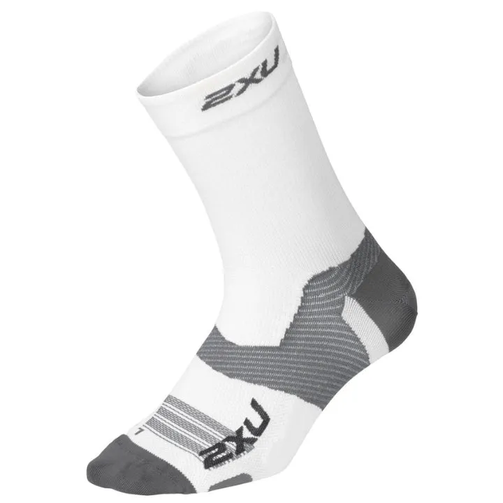 2XU UA5051E Vectr Ultralight Crew Socks