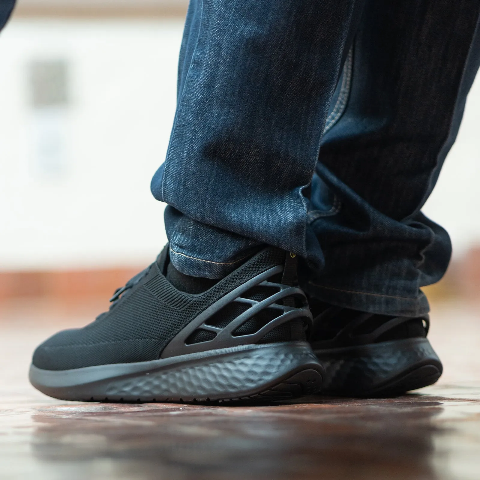 Kizik Athens Sneaker (Unisex) - Blackout